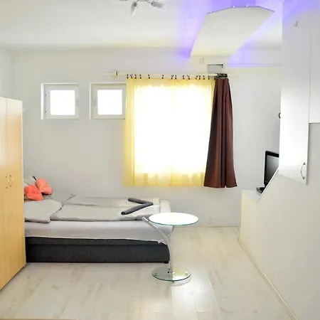 شقة Apartmanhaz *