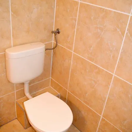 Apartmanhaz شقة *